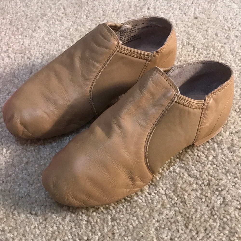 Dance shoes, leather